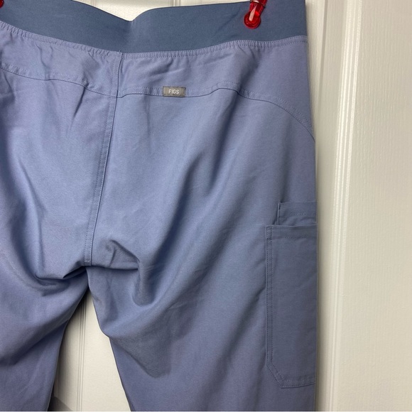 Figs Technical Collection Kade Cargo Scrub Pants Style# T21004T Size XL/Tall - Picture 4 of 6